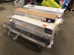 Pallet of Mixed Assorted Flooring Various Models and Conditions   Customer Returns See Pictures