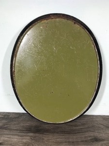 lot 17 image: VTG Metal Serving Betty Drink Coca Cola Delicious & Refreshing Oval Tray