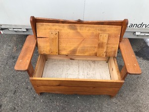 lot 40 image: Small Wooden Bench