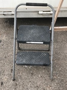 lot 42 image: 2 Ladders