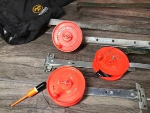 lot 64 image: Lot of Ice Fishing Gear