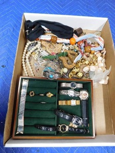 lot 159 image: Flat of jewelry, watches, rings and more
