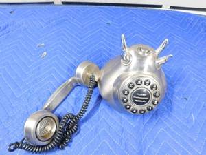 lot 165 image: Vintage phone