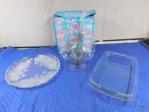 lot 191 image: Glass cake pan, platter and punch bowl and insulated bag