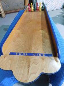 lot 195 image: Vintage wood bowling game