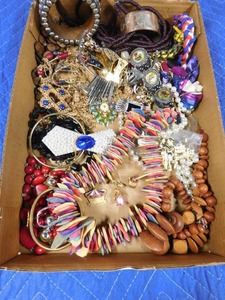 lot 232 image: Flat of jewelry