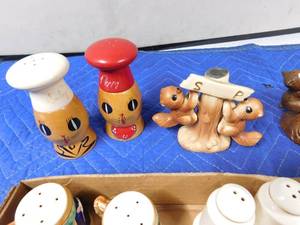 lot 243 image: Flat of salt and pepper shakers