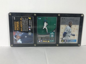 lot 362 image: 3 - Ken Griffey Jr. Cards