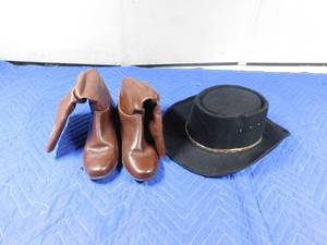 lot 265 image: Cowboy hat and leather boots