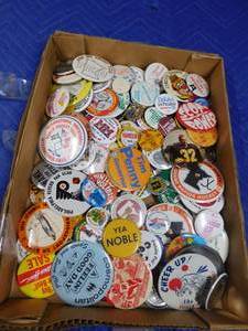 lot 280 image: advertised button pins