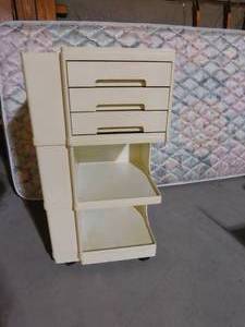 lot 287 image: organizer stand