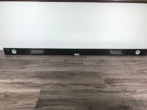 lot 413 image: Husky 4ft Aluminum Level