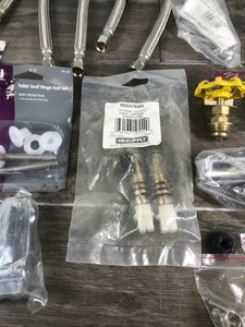lot 415 image: Lot of Misc. Hardware