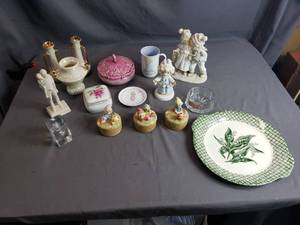 Lot of Small Decor Pieces and Trinkets
