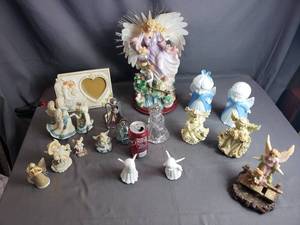 Lot of Small Angel Related Decor Pieces and Trinkets