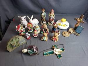 Small Home Decor, Bears, Rabbits, Hummels