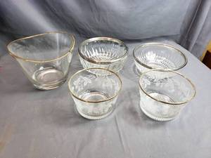 Rimmed Glass Serving Bowls