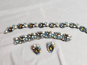 Rare Art Jewelry Set