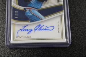 lot 65 image: 2023 Immaculate Collection Tony Oliva Autograph 2025  Only 25 Exist