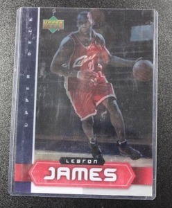 lot 78 image: 2003 Upper Deck Jumbo Lenticular LeBron James Rookie Card