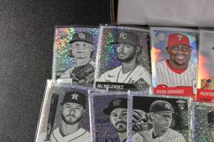 lot 107 image: 2022 Topps Chrome Platinum Baseball Lot  (95) Base (26) Rookies (20) Refractor