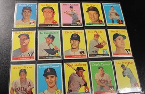 lot 110 image: 1958 Topps Baseball Card Lot  20 Cards Low to Mid Grade