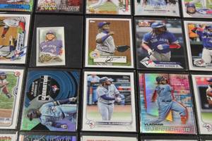 lot 174 image: Vladimir Guerrero Jr Baseball Card Lot  20 Cards