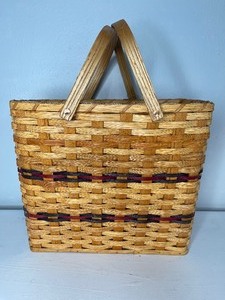 lot 91 image: Wicker Basket with handles