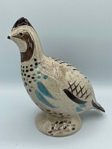 lot 99 image: Vintage Red Wing Pottery Bob White Hors Doevre Holder 9 tall