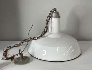 lot 74 image: Industrial Barn Yard Light