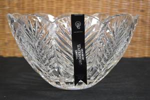 lot 4 image: Fern Bowl Designers Gallery Collection by Waterford Crystal MSRP $595.00