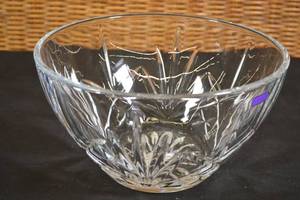lot 57 image: Waterford Crystal Brookside 10 Bowl MSRP $99.00