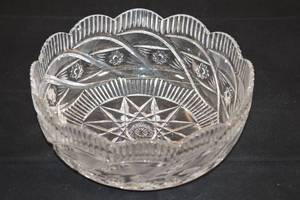 lot 58 image: Waterford Crystal Apprentice Bowl MSRP $240