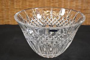 lot 78 image: Marquis by Waterford Shelton 10 Bowl MSRP $80.00
