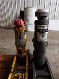 2 - 8000lb Forklift Jacks without handles - D, E