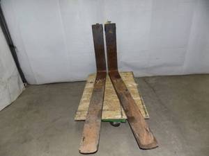 1 Pair - 45 Class 3 Forks