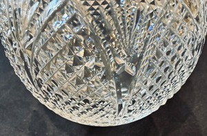 lot 5 image: Gorgeous Round Waterford Crystal Vase