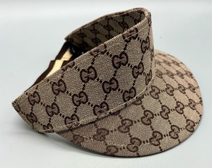 lot 10 image: Gucci Visor