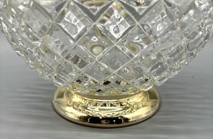 lot 58 image: Elegant Crystal Bowl