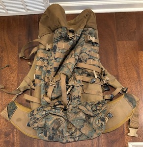 lot 68 image: Two Military Bags