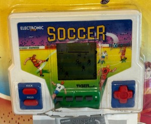 lot 79 image: Vintage Electronic Soccer LCD Game by Tiger Electronics