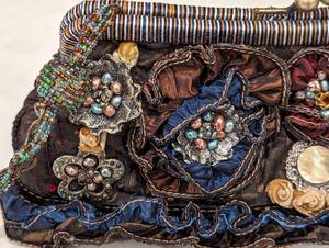 lot 125 image: Mary Frances Beaded Handbag