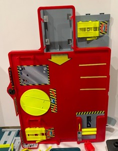 lot 169 image: Vintage Matchbox Supreme Service Center