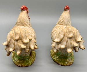lot 101 image: Country Farmhouse Ceramic Decorative Rooster Figurines