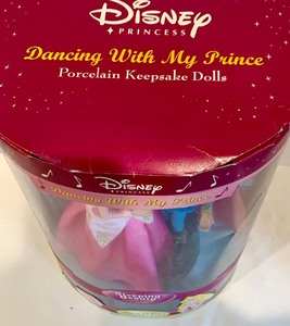 lot 102 image: Dancing With My Prince - Disney Keepsake Dolls, New in Package