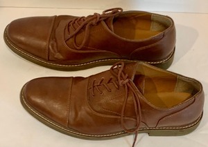 lot 115 image: Mens Guess Dress Shoes -  Size 10.5