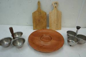 lot 22 image: cutting boards
