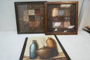 lot 36 image: Home decor