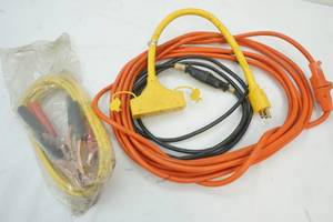 lot 69 image: Extension cords, jumper cables