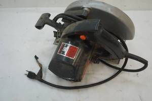 lot 93 image: Ski saw